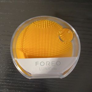 Foreo luna play mini yellow NEVER OPENED